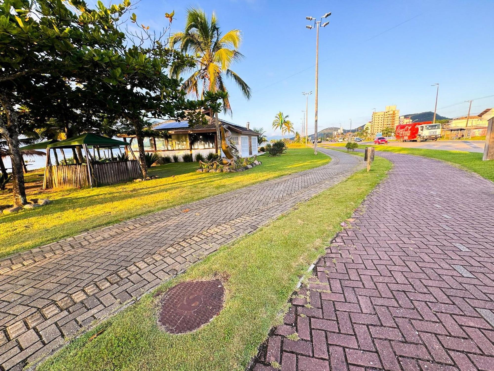 Praia/Piscina Com Hidro /Pebolim/Sinuca E Wi-Fi Caraguatatuba Bagian luar foto
